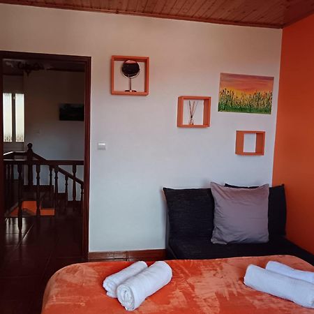 Casa Central - Peceful Mountain Retreat In Calheta Ribeira do Raposo Exterior photo