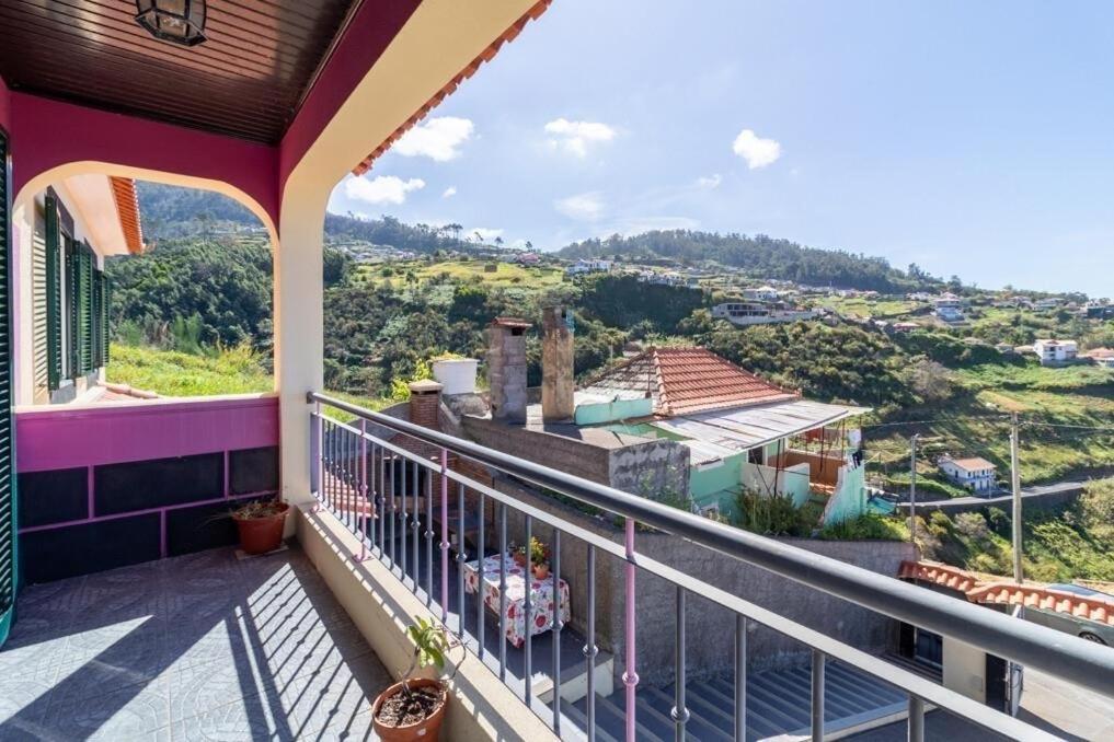 Casa Central - Peceful Mountain Retreat In Calheta Ribeira do Raposo Exterior photo